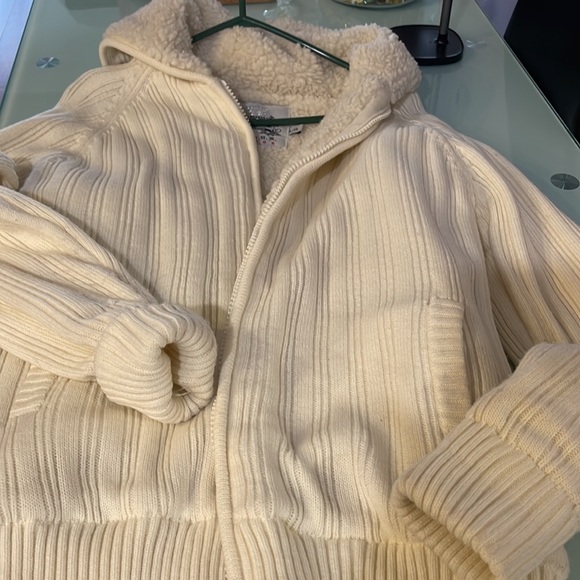 NWOT-Spring Knitted Sweater for Men - Picture 4 of 4